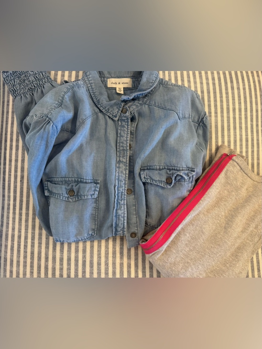 cloth & stone Wash Blue Denim Blouse & BR Gray Shirt with hot pink zipper
